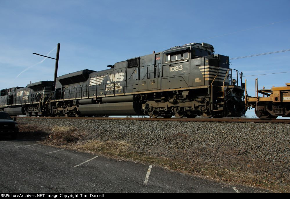 NS 1083 heads west on 27P